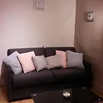 Old Town Flat شقة *